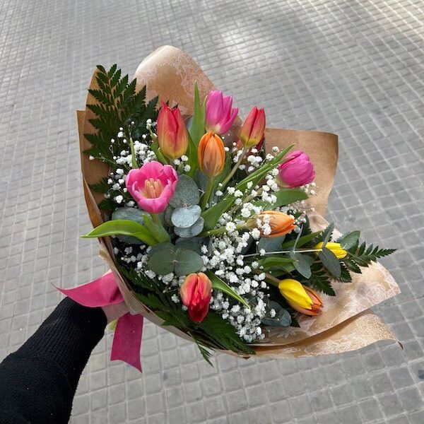 tulipanes-12-ramo Ramo 12 tulipanes